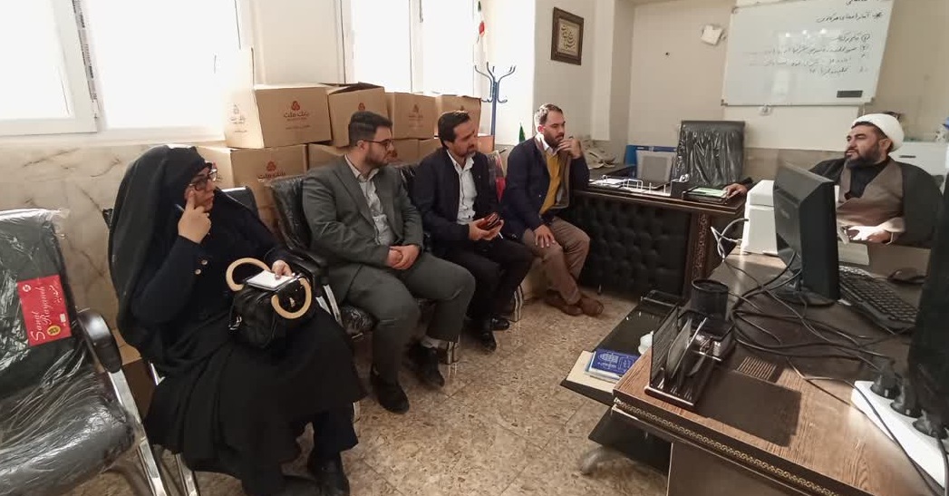 برگزاري نشست هم انديشي مدير پهنه جنوب تهران با کانون هاي رابط