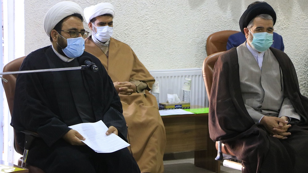 مناطق روستايي و عشايري در جشن هاي دهه کرامت مورد توجه قرار گيرند